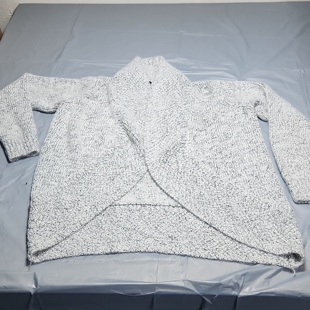 Ladies Dynamite Cardigan